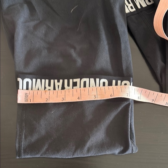 Under Armour Black Capri Leggings - Picture 8 of 9